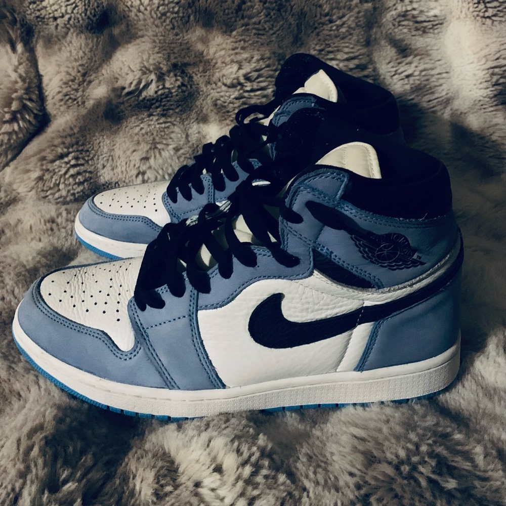 Air Jordan Men’s 1 University Blue, Size 11, Good Condition.